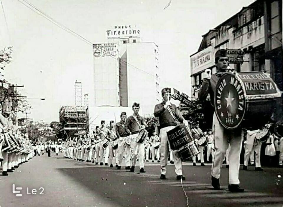 Sete de Setembro em uma avenida que mudava de escala