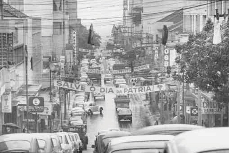 Sete de Setembro de 1977: a rua Sergipe no clima da celebração da Pátria