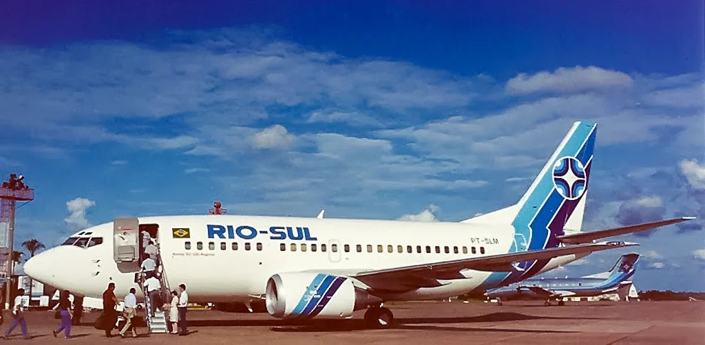 Londrina foi o destino da primeira viagem do Boeing 737-500 no Brasil