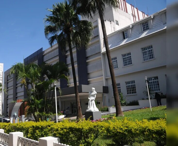 A primeira equipe médica da Santa Casa de Londrina: pioneirismo, dedicação e história
