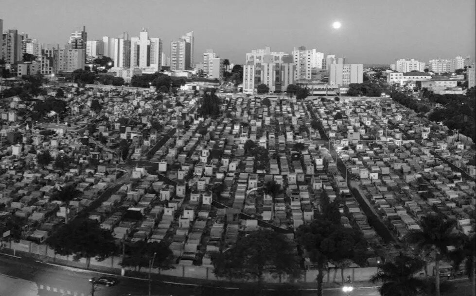 O Cemitério São Pedro: testemunha de nove décadas da história londrinense