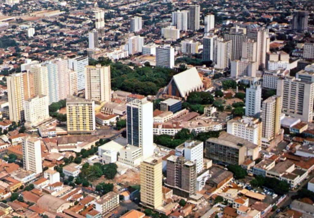 A cidade que formou uma geração de escritores