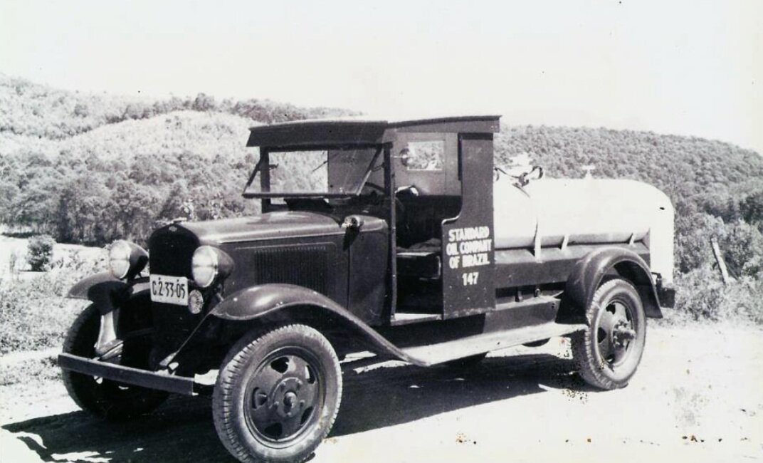 O caminhão da Esso e os caminhos de Londrina em 1945